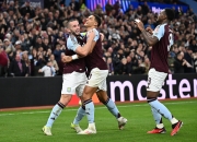 开云足球直播-皇马主场大胜比利亚雷亚尔，重新登顶积分榜的简单介绍