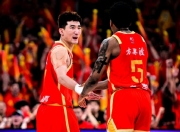 开云体育app-山东队逆转新疆队，孙铭徽点燃赛场