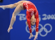 开云体育官网-北美三国共燃绿茵烽火，活塞逆袭鹈鹕预示争冠新局