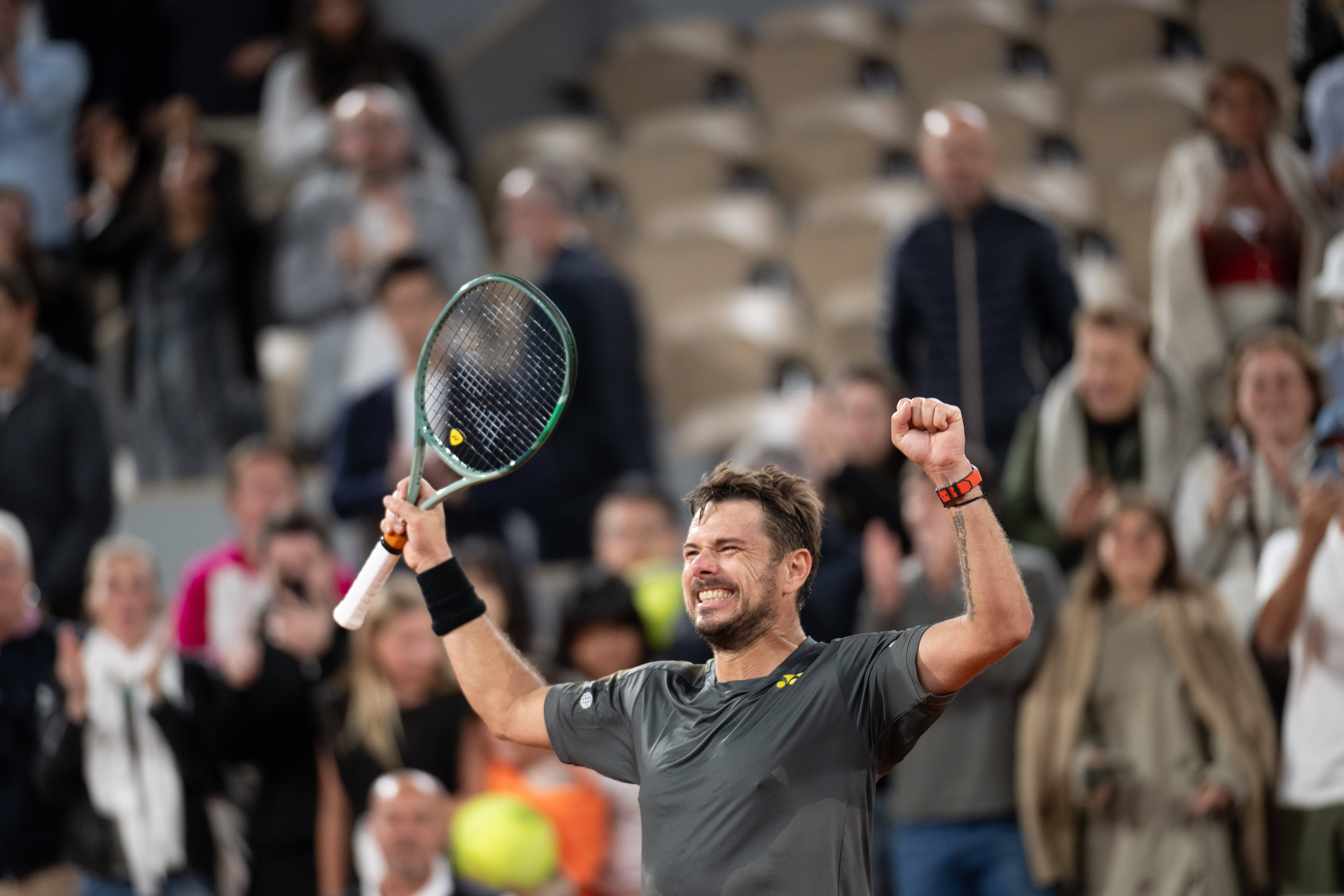 欧洲网球队血洗西班牙网球队,瓦林卡统治全场的简单介绍 欧洲网球队血洗西班牙网球队,瓦林卡统治全场的简单介绍