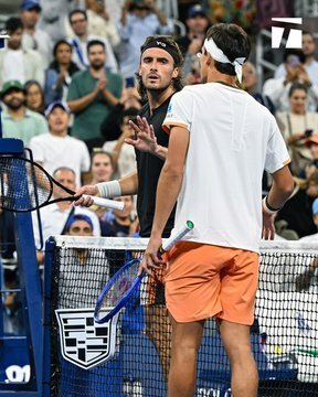 美国网球队鏖战意大利网球队,西西帕斯打破历史纪录的简单介绍 美国网球队鏖战意大利网球队,西西帕斯打破历史纪录的简单介绍