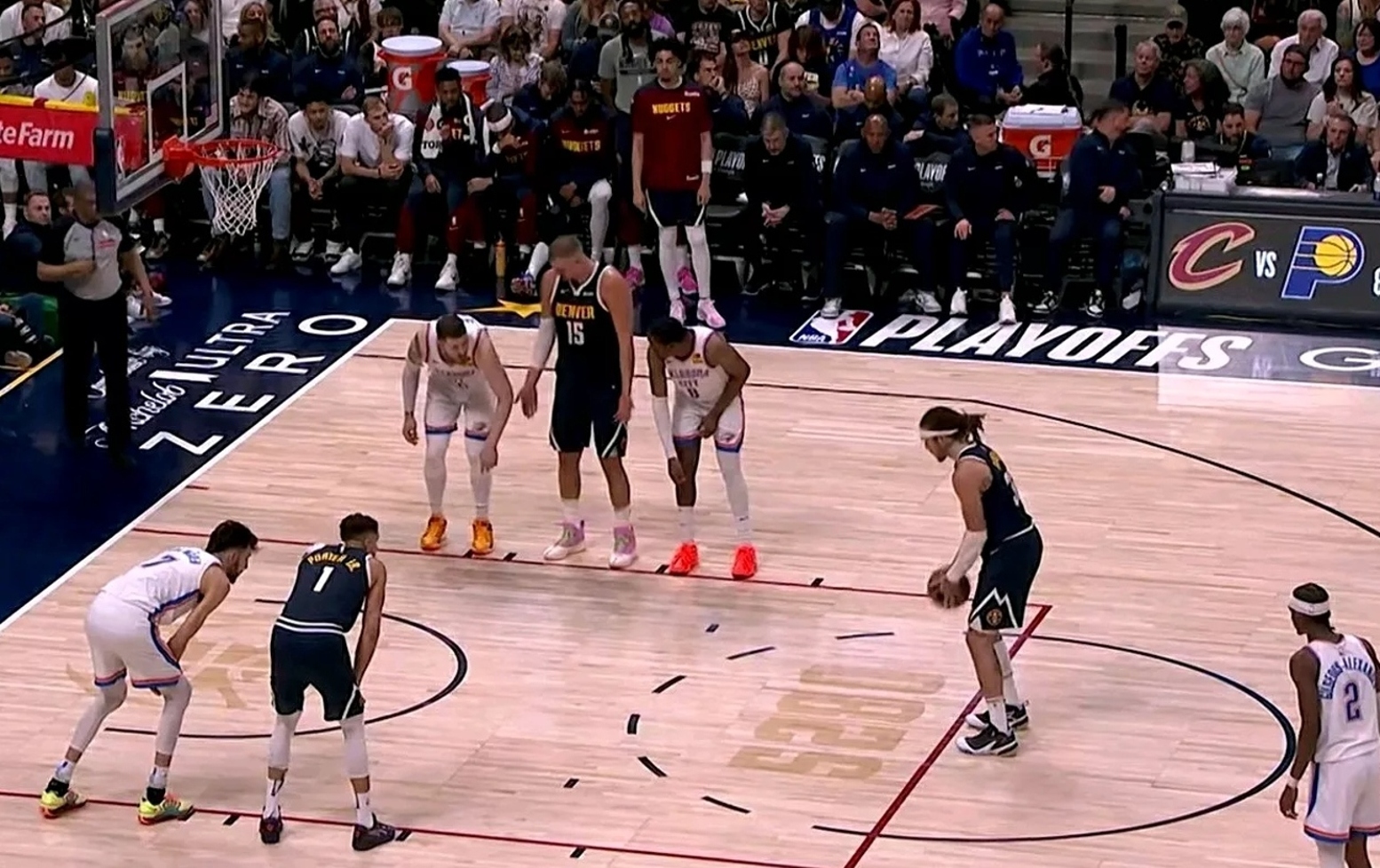 关键犯规被罚出局,球队寻找替补之道的简单介绍 关键犯规被罚出局,球队寻找替补之道的简单介绍