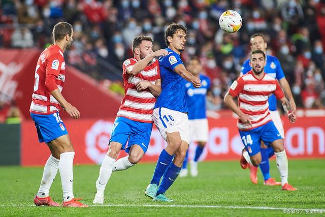 那不勒斯主场获胜,顺利晋级 那不勒斯主场获胜,顺利晋级