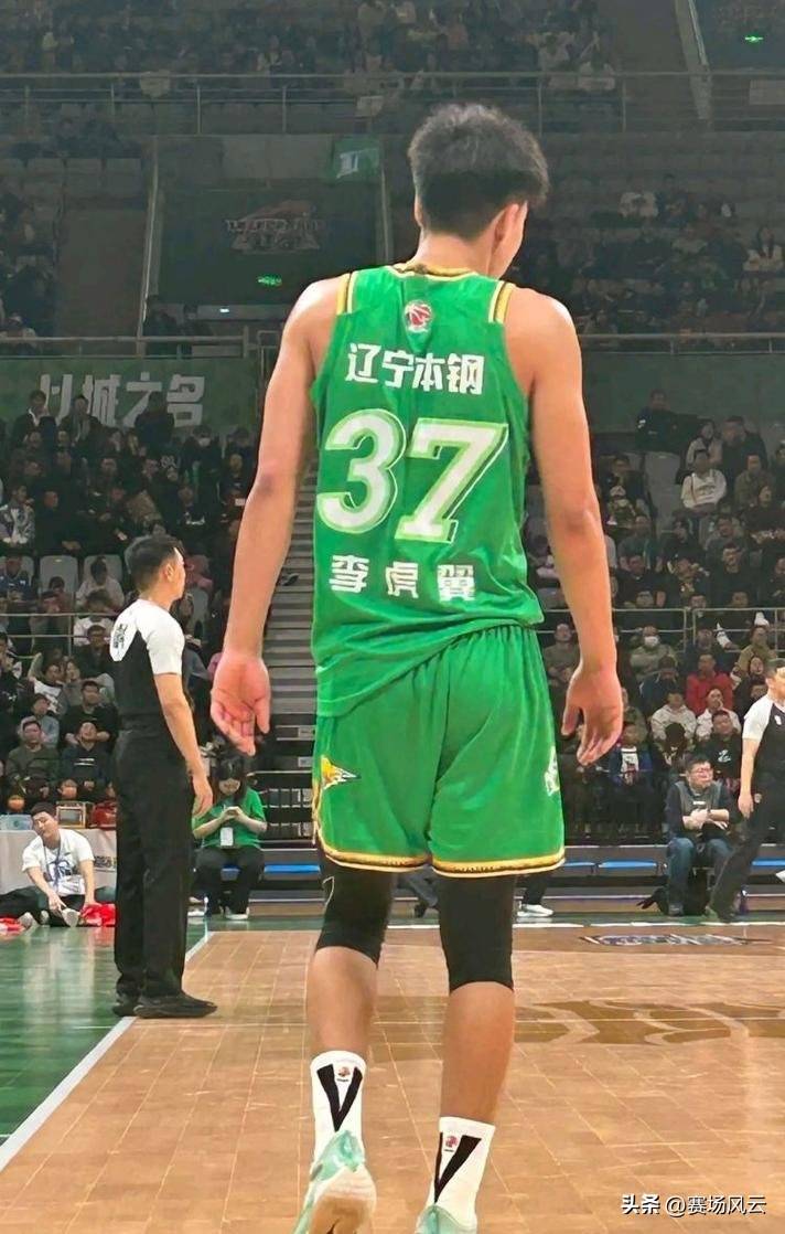 辽宁男篮成功逆袭,击败山西队赢得宝贵分数 辽宁男篮成功逆袭,击败山西队赢得宝贵分数