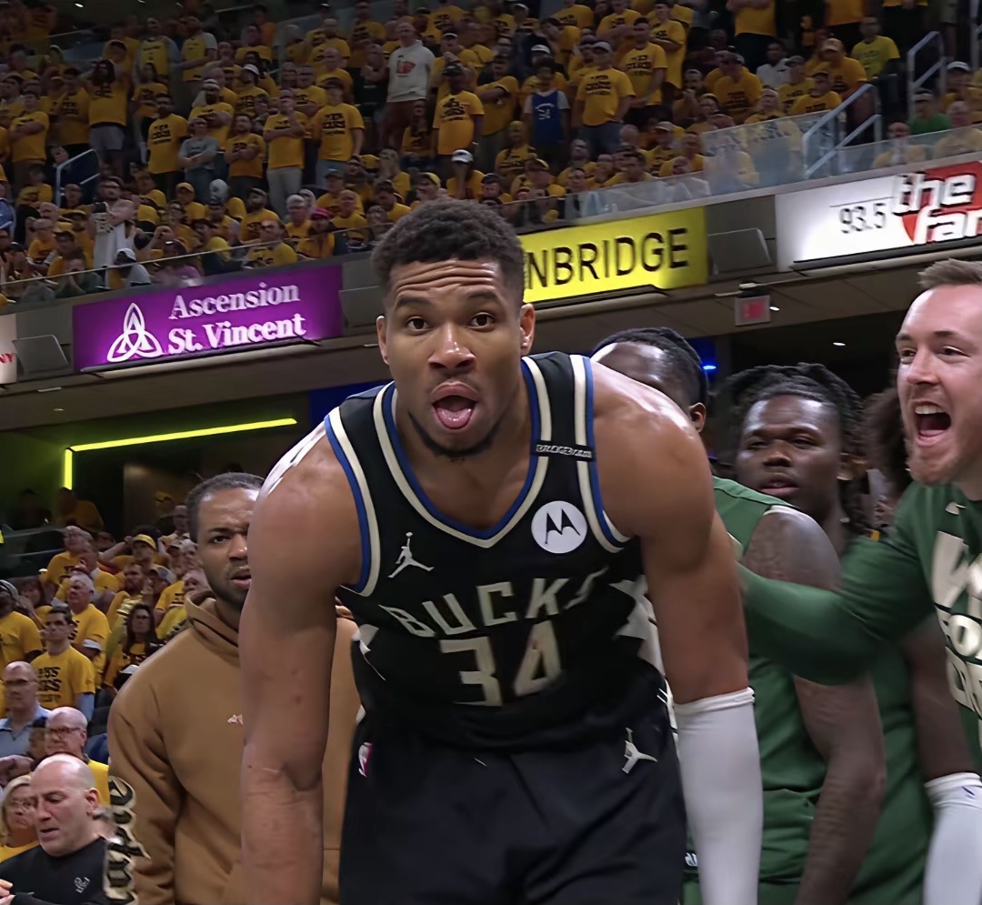 雄鹿客场逆转奇才,全队表现抢眼 雄鹿客场逆转奇才,全队表现抢眼