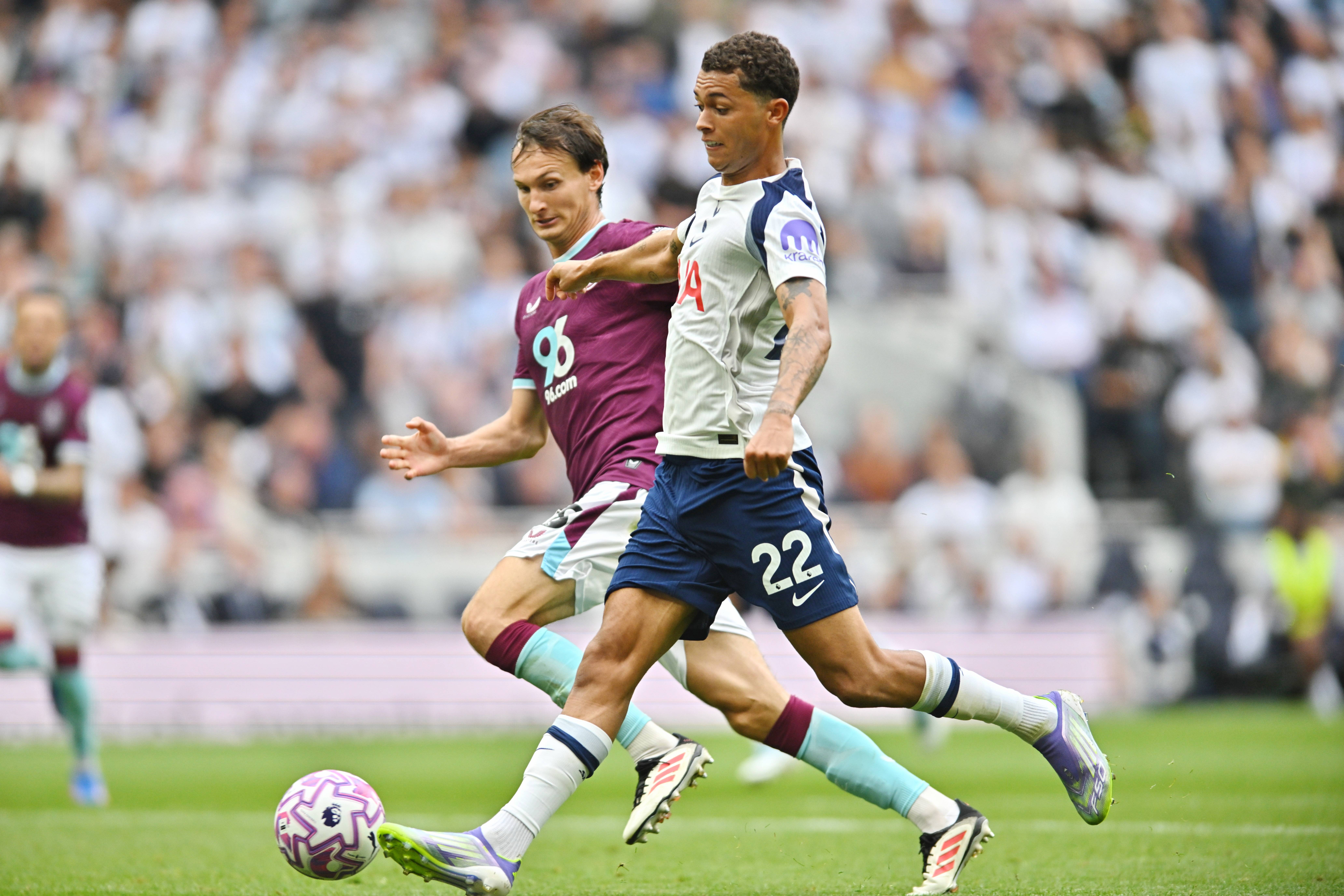 热刺主场不敌对手,遭遇争冠挫折 热刺主场不敌对手,遭遇争冠挫折