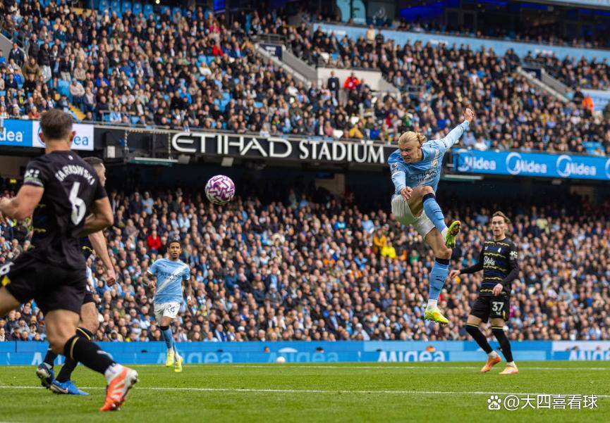 曼城重点改善中场进攻，欲继续保持领先