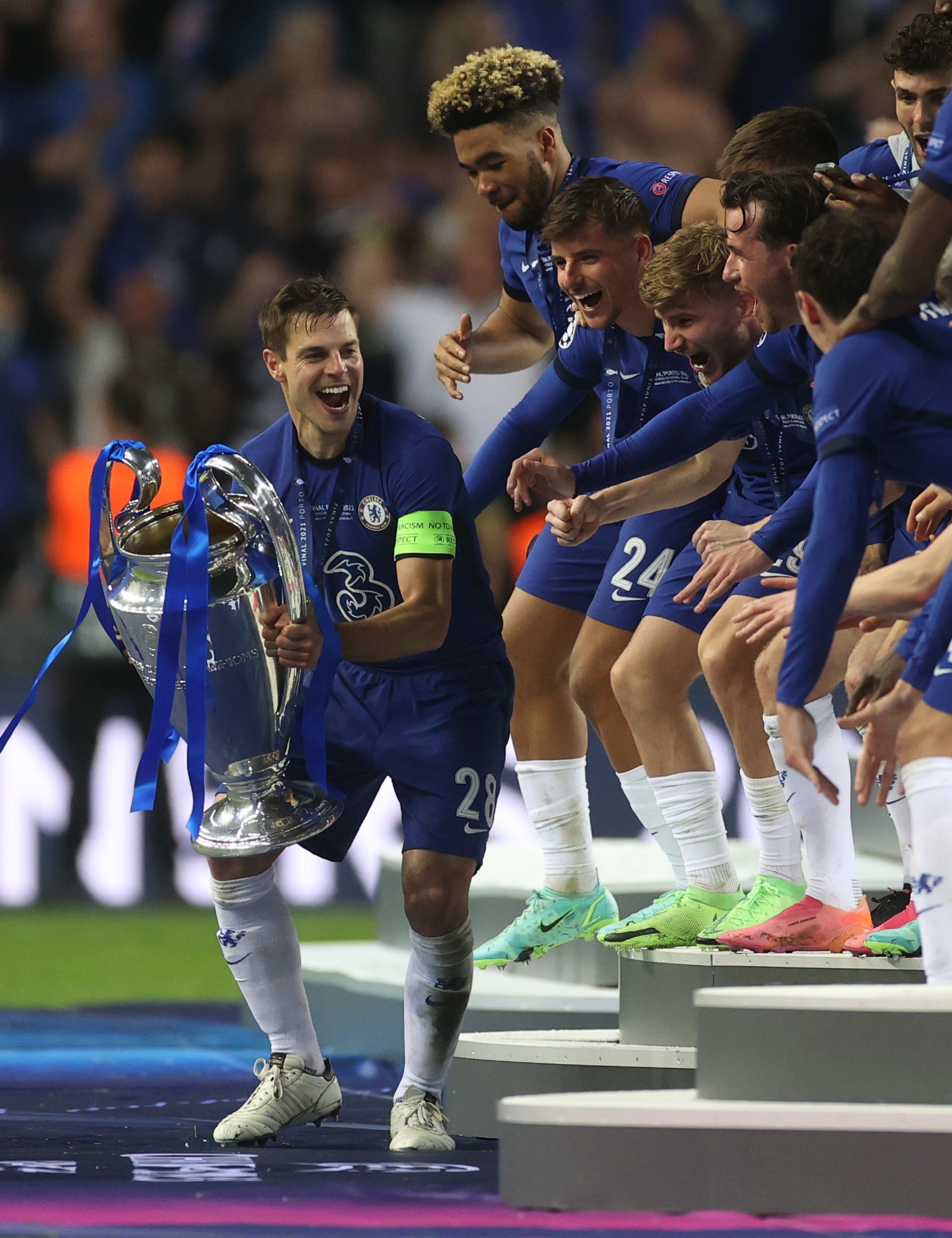 路迪贝罗正式登陆英超,球迷热切期待表现的简单介绍 路迪贝罗正式登陆英超,球迷热切期待表现的简单介绍