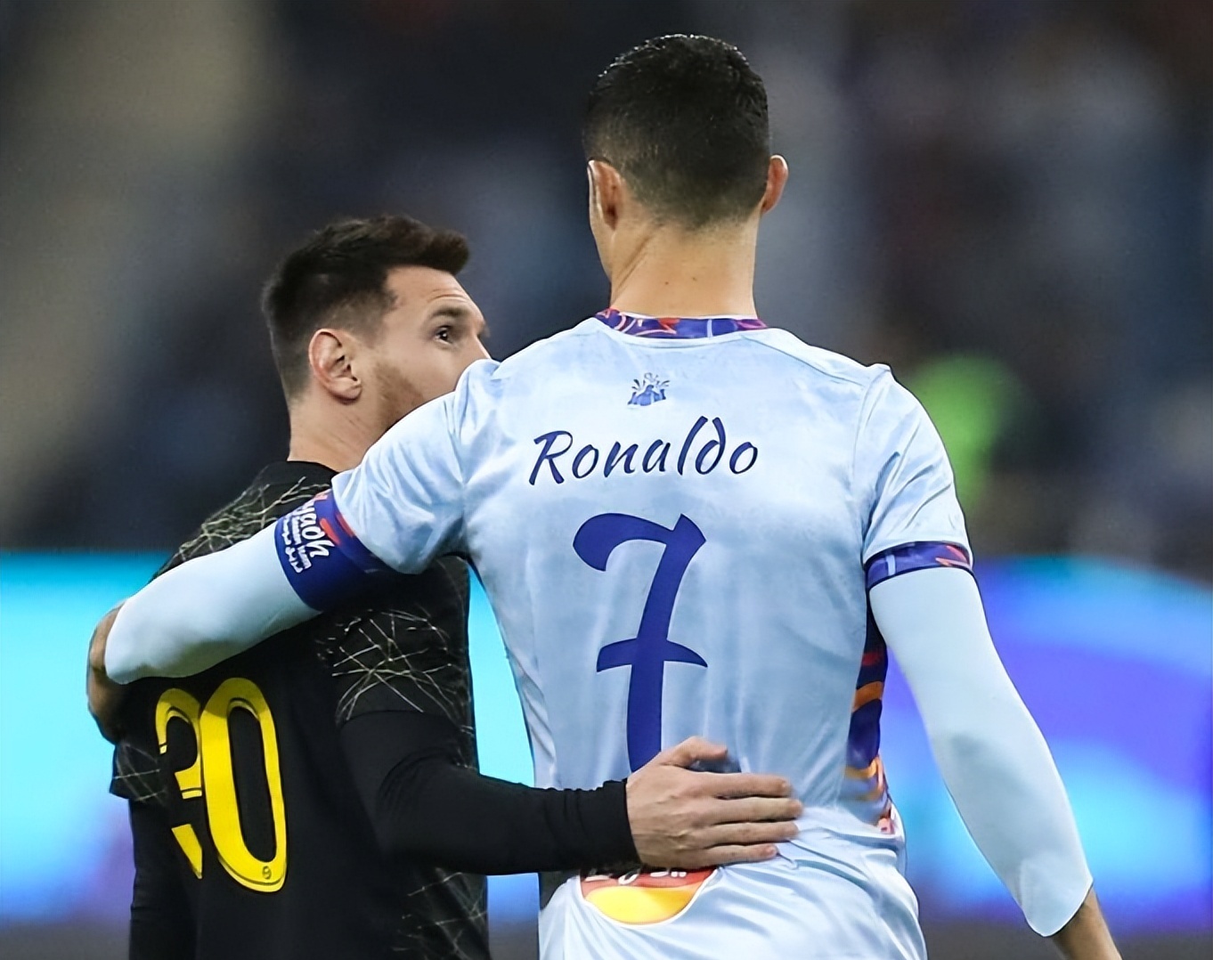 西甲劲旅再尝败绩,欧冠赛场上演巨星对决 西甲劲旅再尝败绩,欧冠赛场上演巨星对决