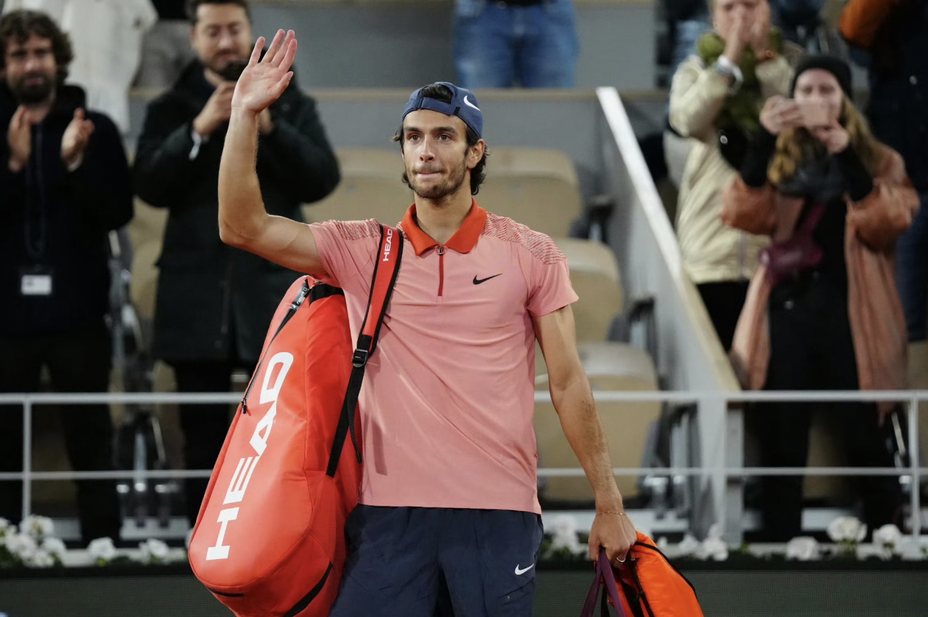 法网绝杀戴维斯杯，德约科维奇点燃赛场的简单介绍