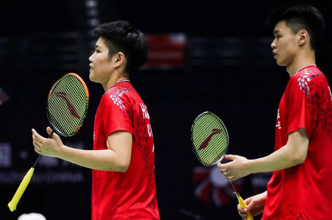 包含印度队碾压丹麦队，黄鸭组合高光表现的词条