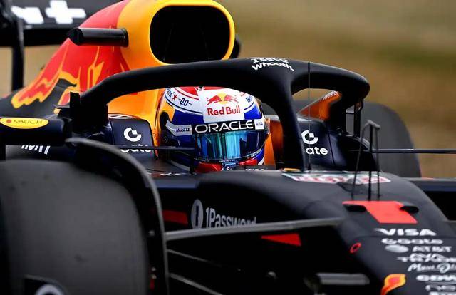 梅赛德斯完胜红牛车队,诺里斯状态火热的简单介绍 梅赛德斯完胜红牛车队,诺里斯状态火热的简单介绍