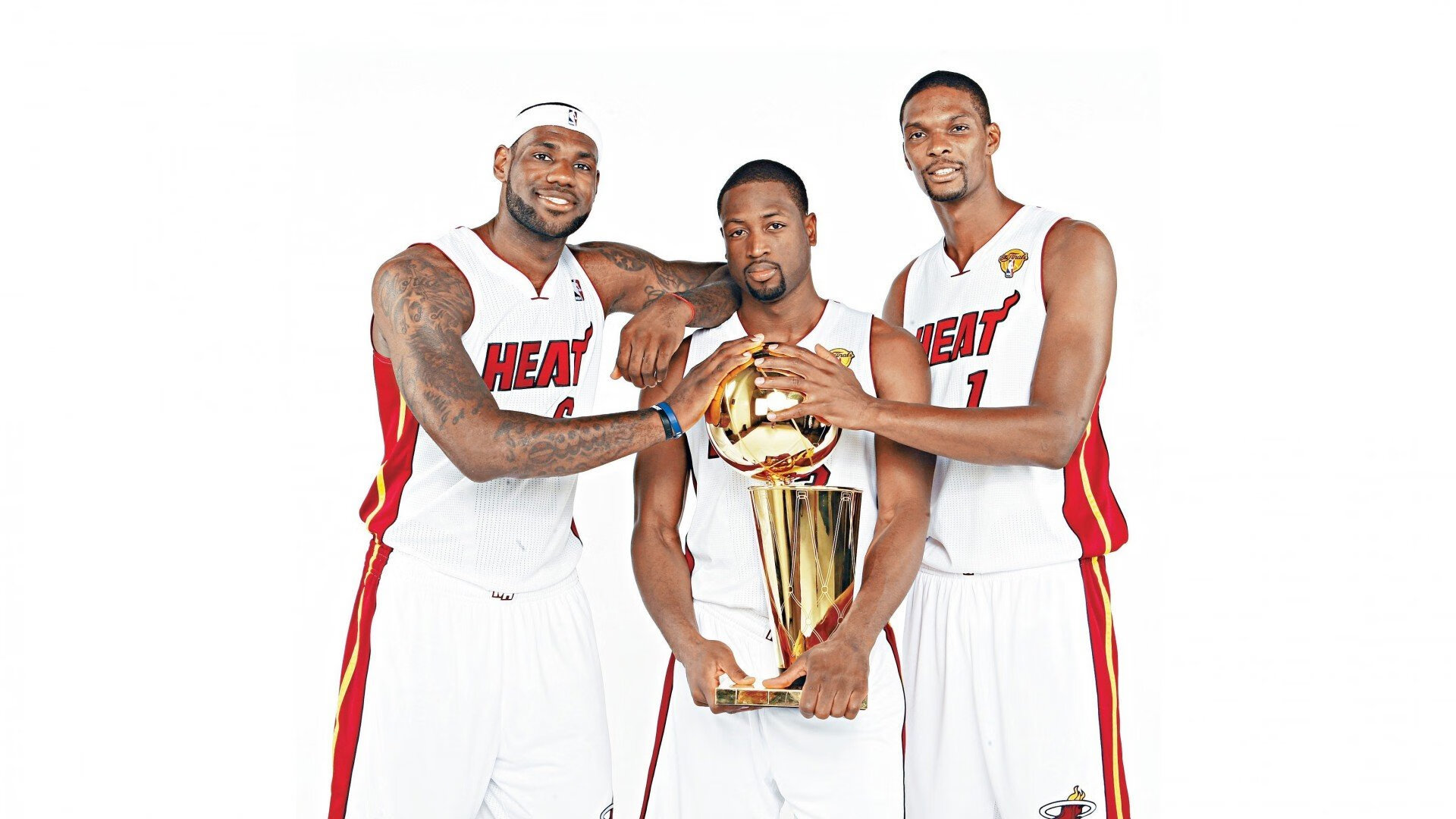 欧冠决赛之夜,福克斯如何以全程高能输出改写比赛叙事